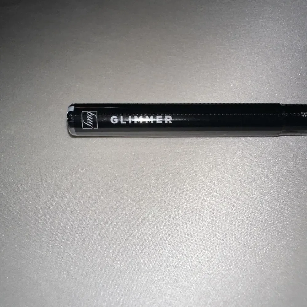 New Avon fmg Glimmer Waterproof Eyeliner Brown Chocolate Long Wear Retractable